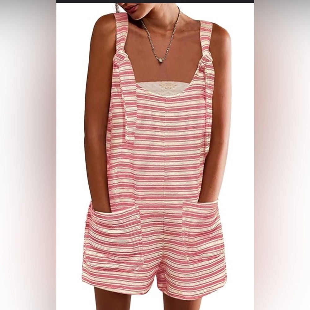 NWOT New In Romper. Size Medium